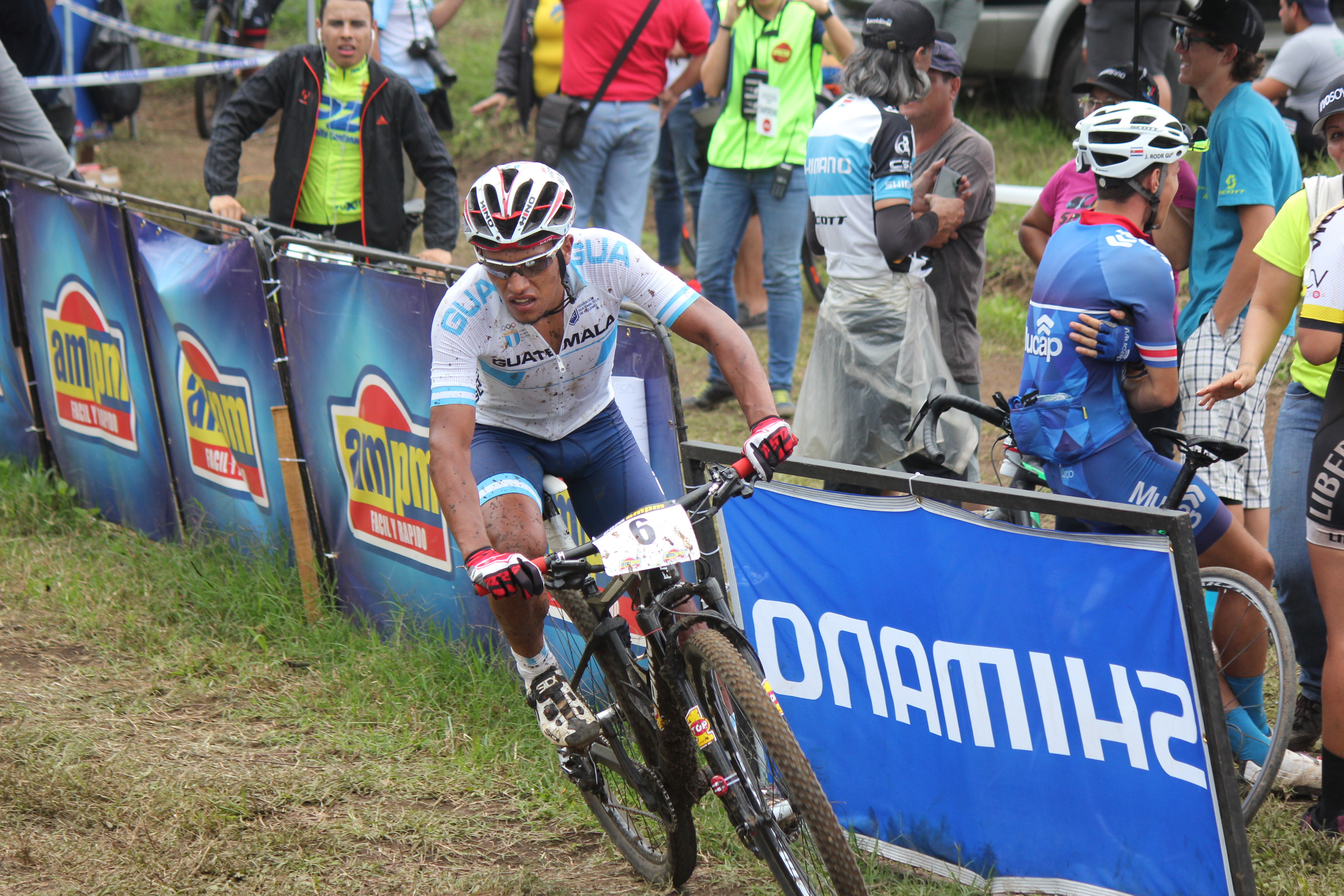 Jonathan de León“ Es muy diferente a las  competencias que corremos en Guatemala”