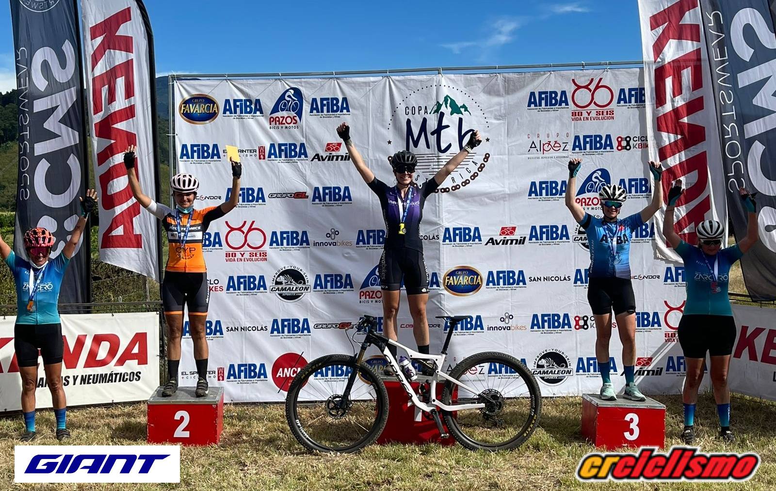 Amalia Solís de Innova Bikes: «Invitar a todas las chicas para que participen, ojalá siga creciendo esto poco a poco»