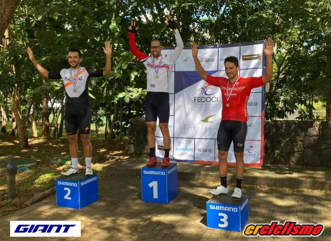 Shahar Aviram da la sorpresa y Margoth Jiménez sale con doblete de oro en campeonato nacional máster