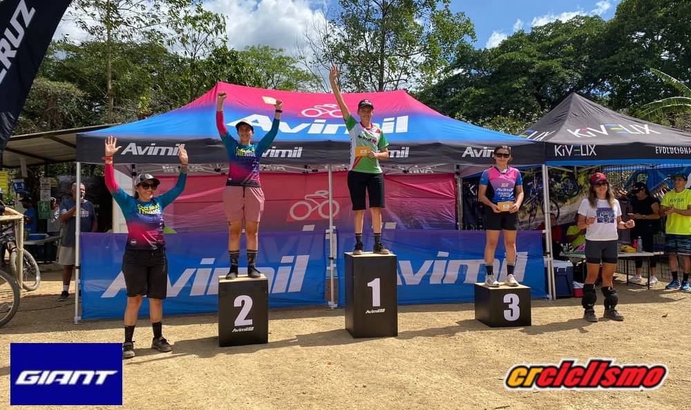 Katherine Herrera: «Para mi es una gran experiencia poder competir en enduro»
