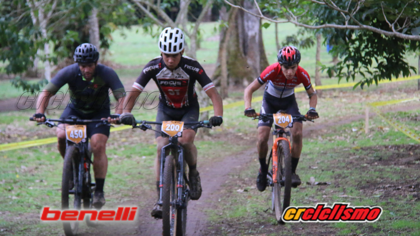 Walter Chamorro e Ivannia Fonseca, los vencedores de las 12 horas de MTB MMR