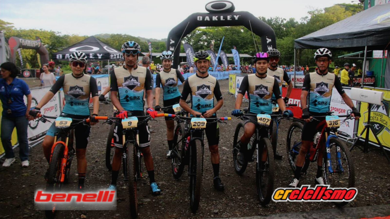 Cristel Espinoza y Luis Mejía, campeones invictos de la Trans Costa Rica