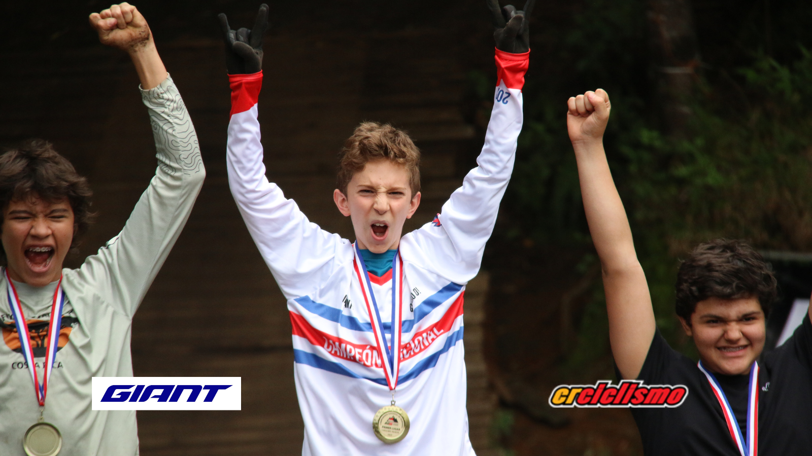 Leo Schneppen el infantil que sueña con brillar en el Downhill mundial.