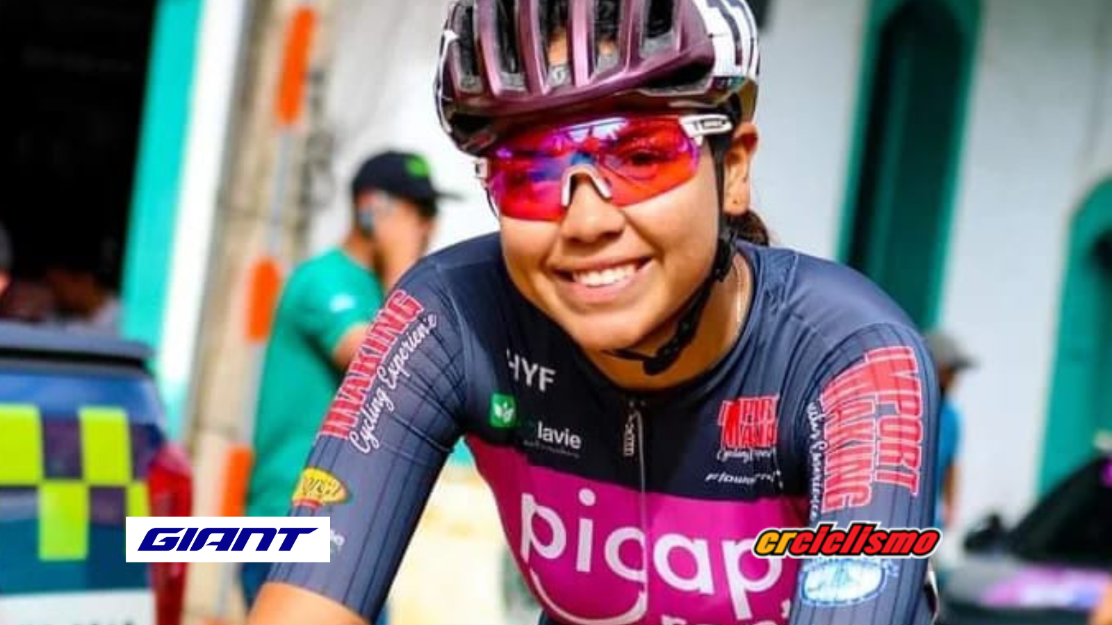 Sharon Ramírez inició la Clásica Carmen del Viboral con una crono por equipo.