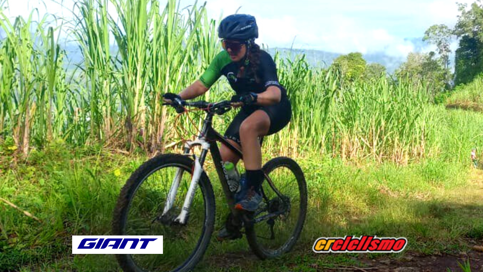 Disfrute de Turrialba en bicicleta