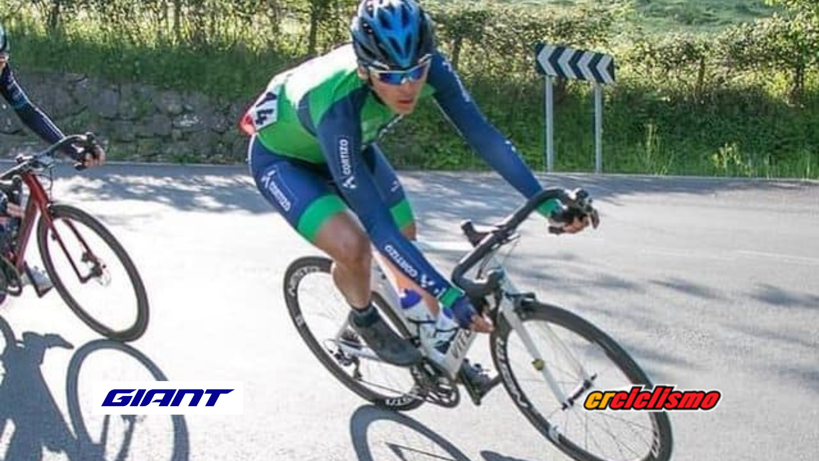 Sebastián Calderón lo dio todo por Carlos Gutiérrez en el inicio de la Vuelta a Galicia.
