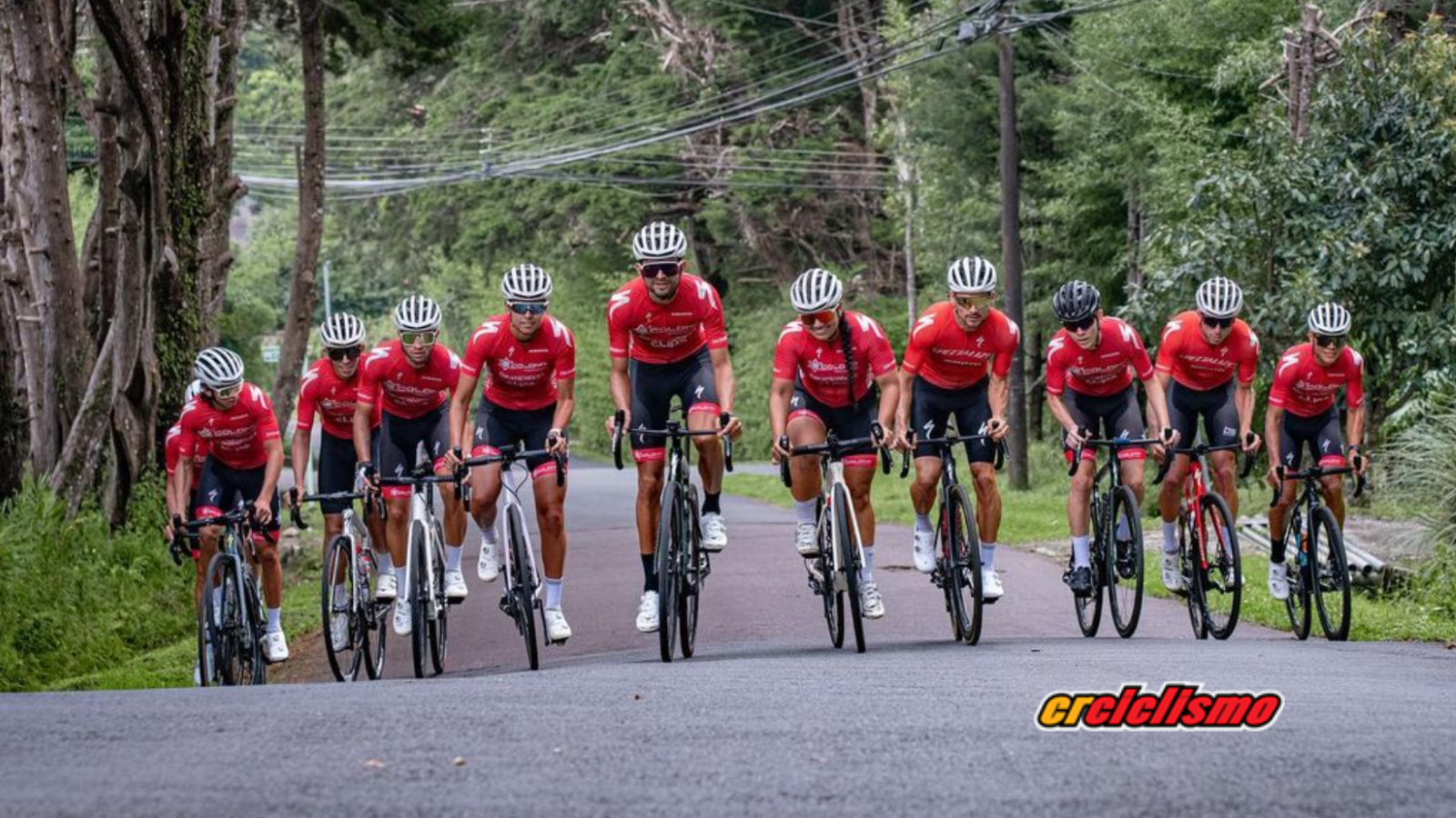 Jason Huertas y Sergio Arias regresan de España para encabezar al Colono-Bikestation para la Vuelta a San Carlos.