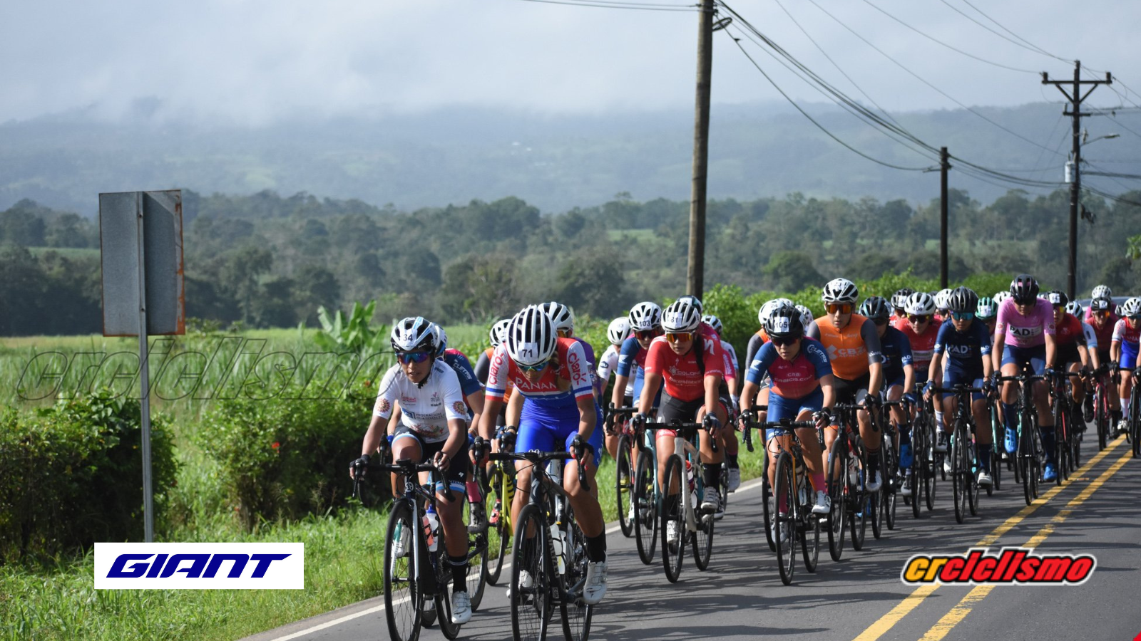 Kivelix y FECOCI se unen para promover el ciclismo femenino.