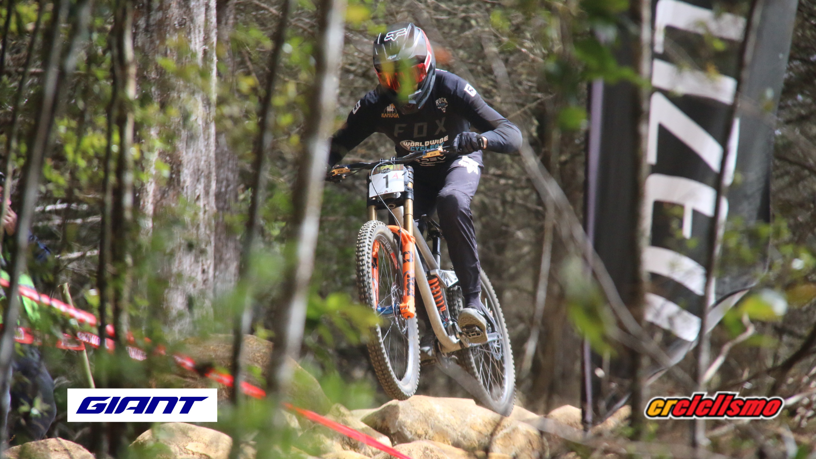 Neko Mulally dominó un año más el CR Open Downhill.