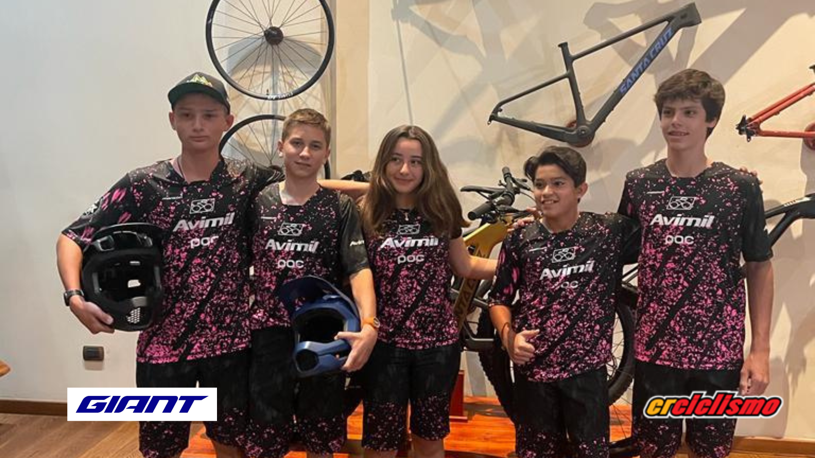 Avimil presentó su equipo juvenil de Enduro.