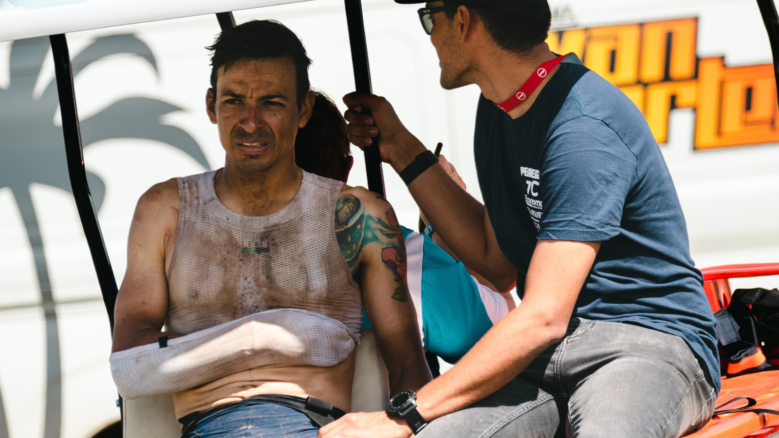 Luis Mejía sufre fuerte caída en la quinta etapa del Cape Epic.