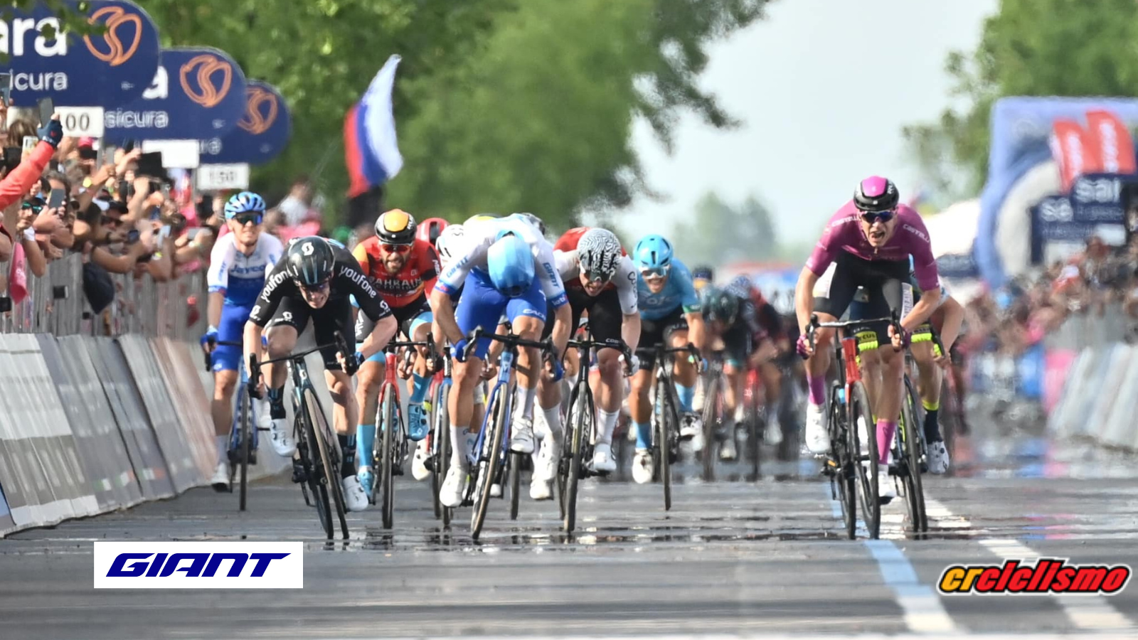 Alberto Dainese el sexto sprinter en ganar en este Giro de Italia.
