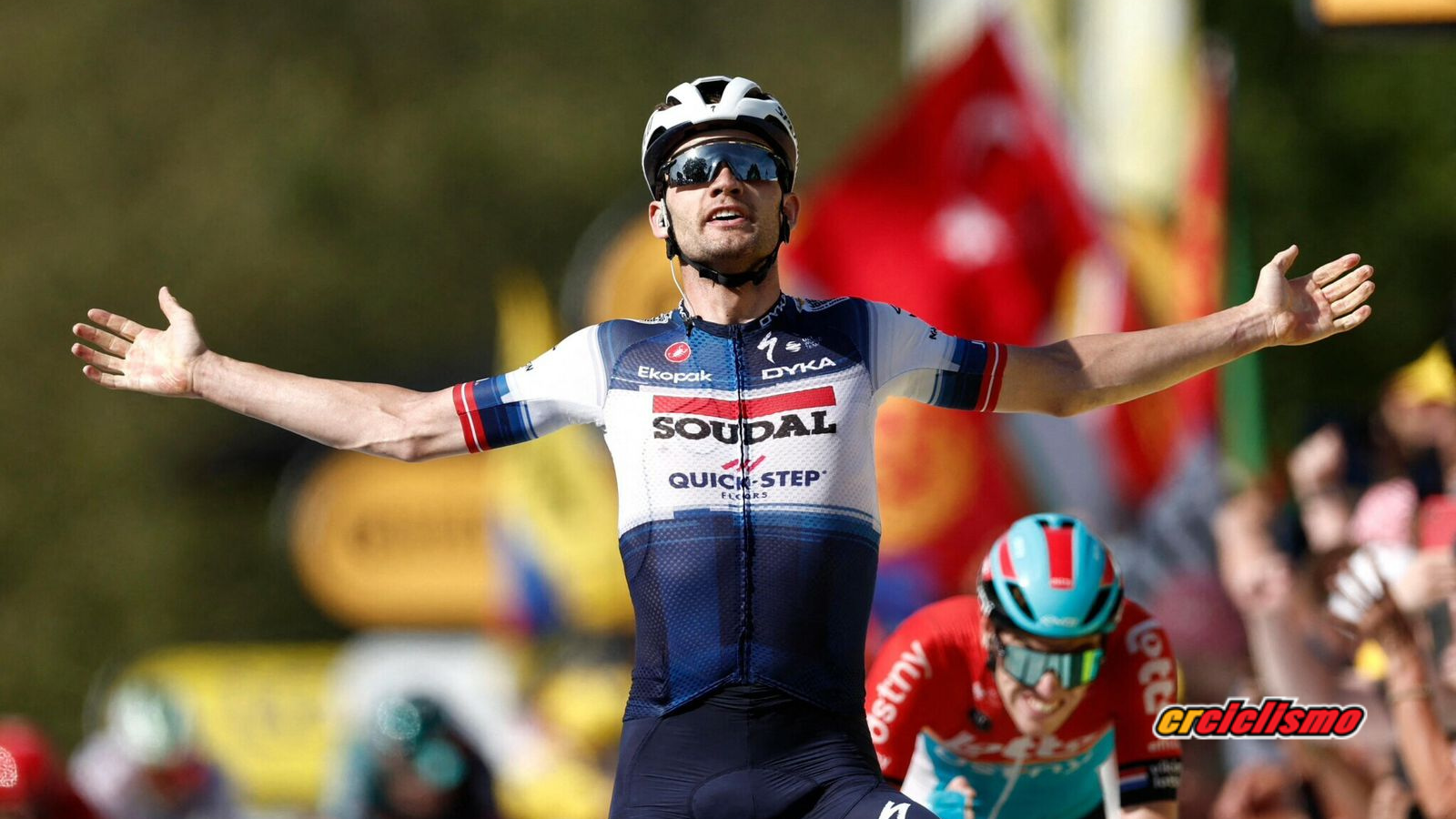 Tras 184 kms en fuga, Kasper Asgreen remata la etapa 18.
