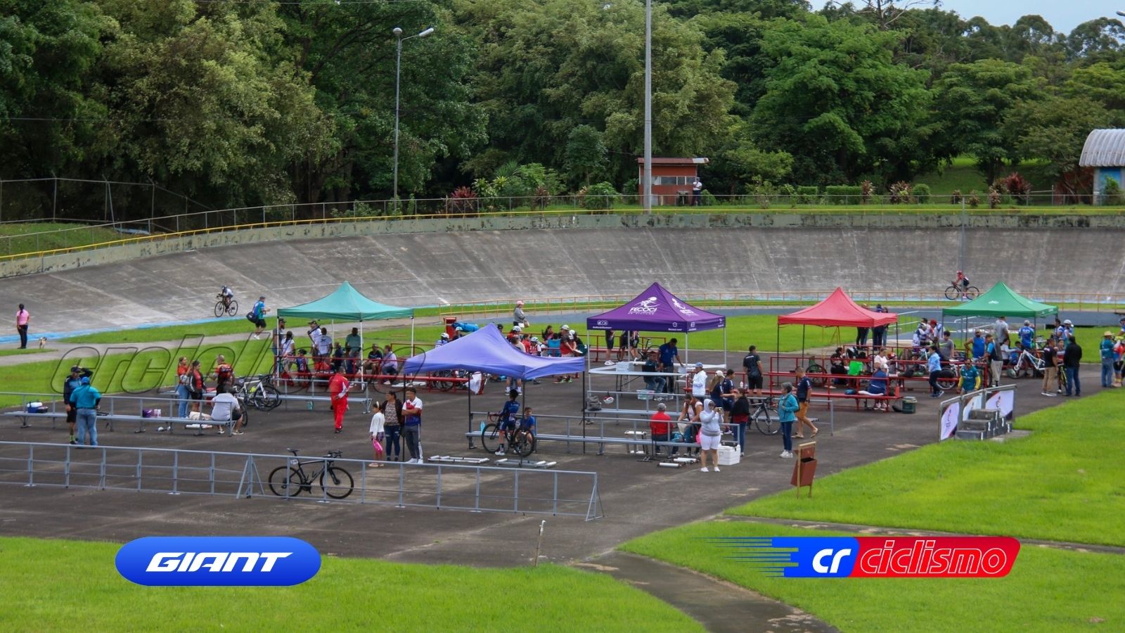 El velódromo se nos cae a pedazos y nadie hace nada