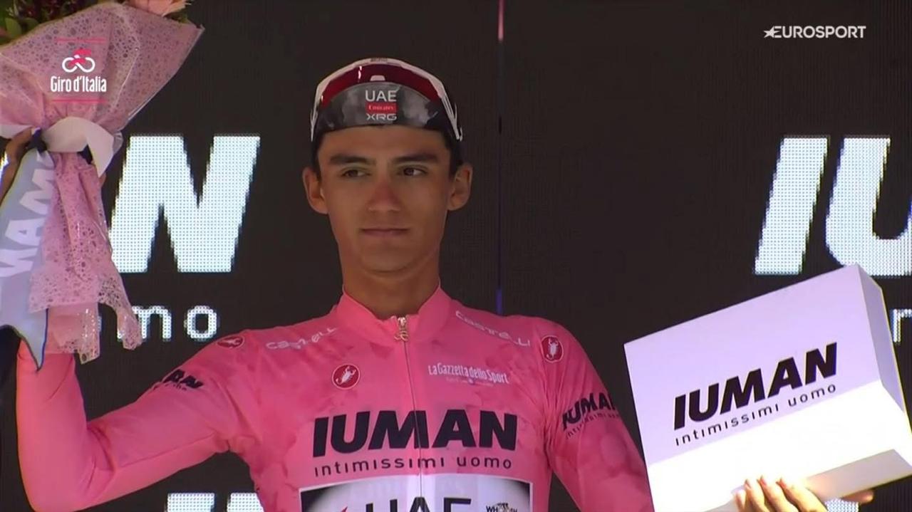 Histórico Isaac del Toro, es nuevo líder del Giro