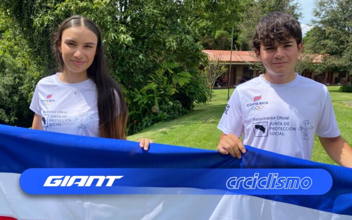 Francell Martínez y Matías Calzada fueron juramentados rumbo a Dakar 2026